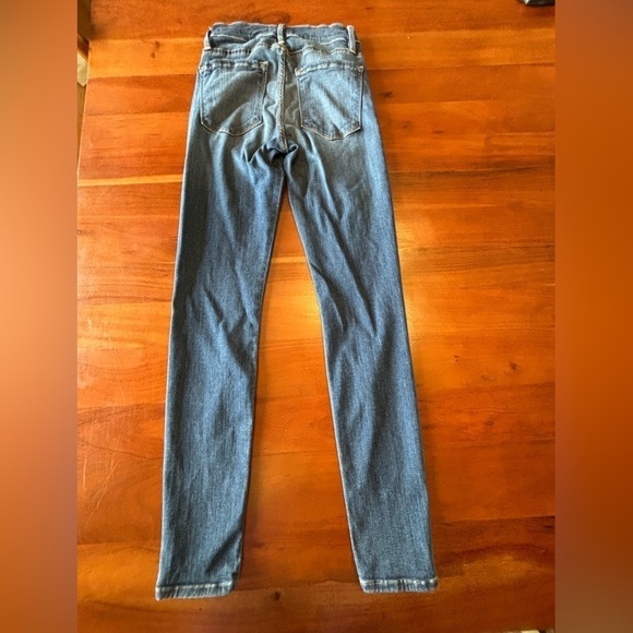 Frame Le High Skinny Jeans - Picture 3 of 8